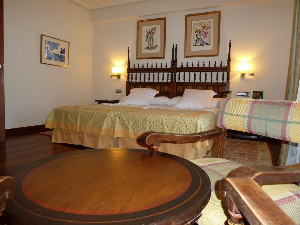 Hotel Ciudad De Calahorra Exterior photo