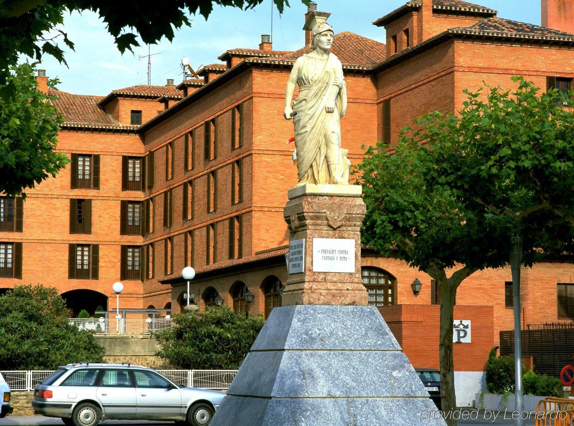 Hotel Ciudad De Calahorra Exterior photo